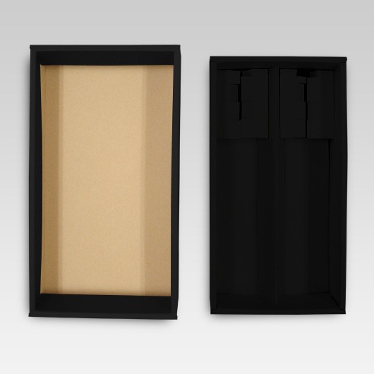 中の仕切りでワインを固定しますので、ワインを安定して運ぶことができます。